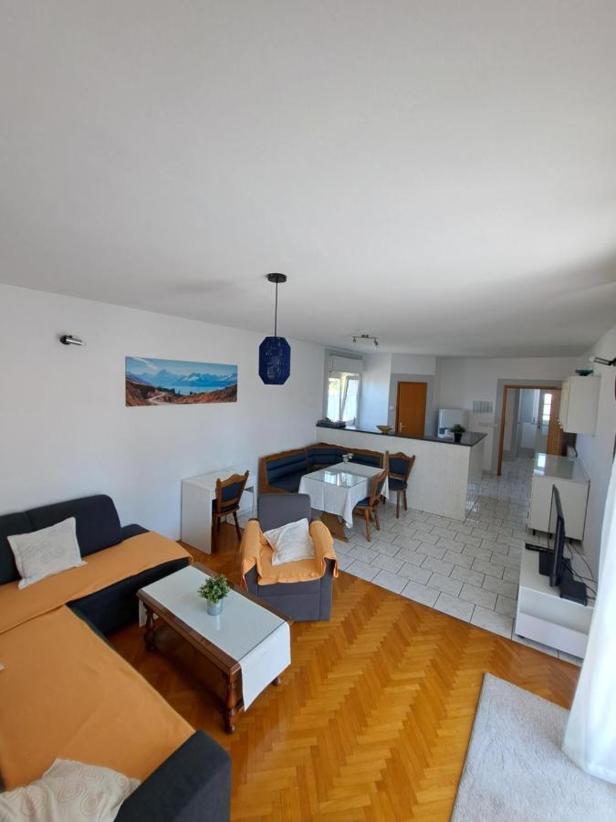 Varnica 3*