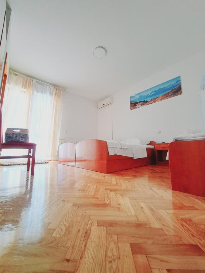 Guest house Varnica Kastel Luksic