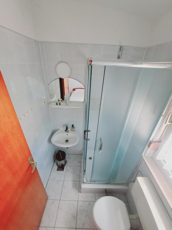 Varnica 3*